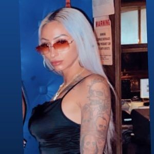 Meet your Posher, Nesa